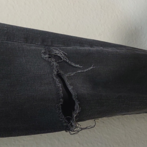 PRE OWNED MADEWELL SELF DISTRESSED JEANS HIGH RISE SKINNY - Picture 4 of 11